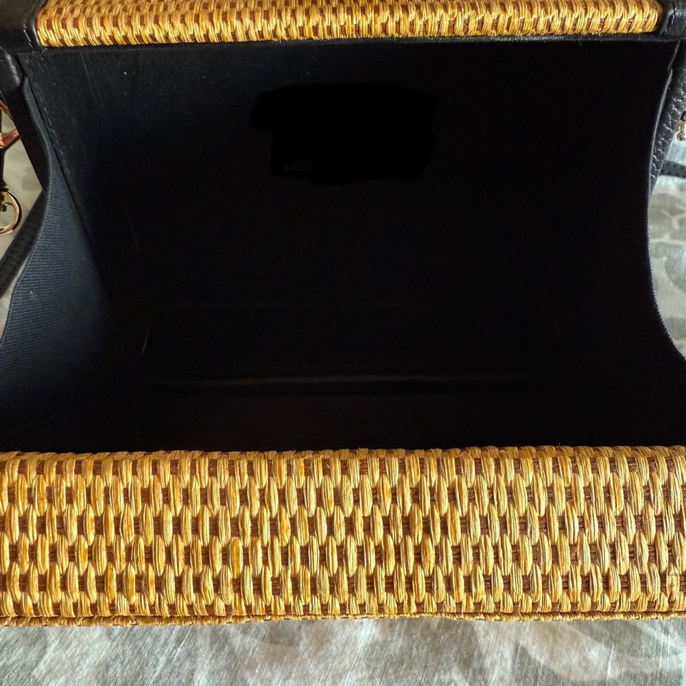 Niquea.D Mauritius Handbag Wicked NWT - Picture 5 of 13